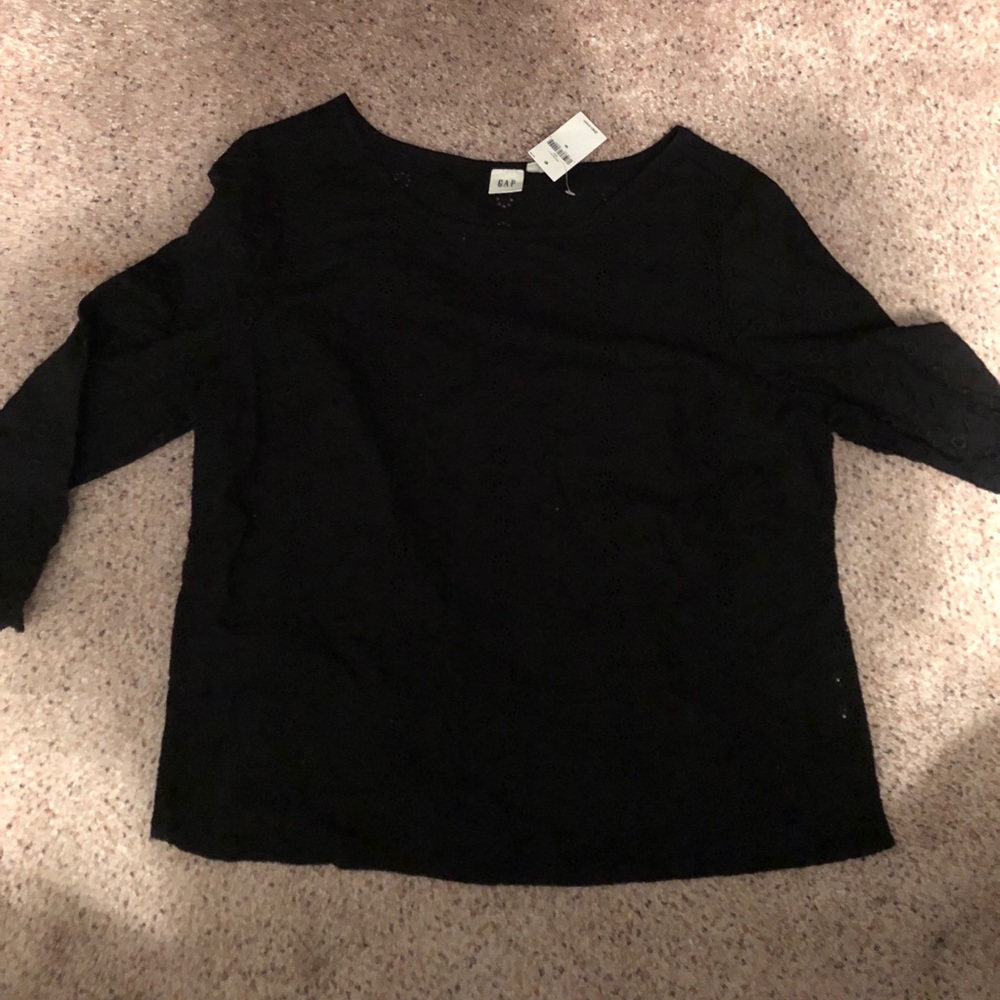Gap. Eyelet top